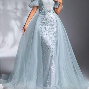 Elegant Light Blue Evening Gown